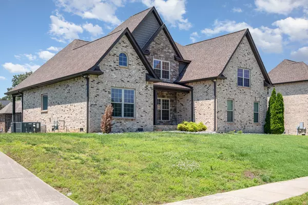 4423 Garcia Blvd, Murfreesboro, TN 37128