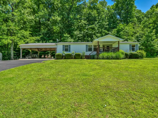 50 Dingus Ln, Camden, TN 38320