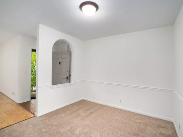 Nashville, TN 37215,3000 Hillsboro Pike #61