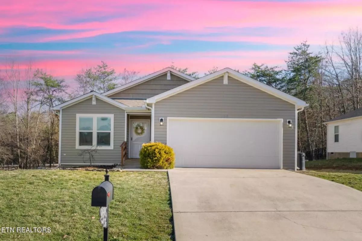 Knoxville, TN 37920,328 Contentment Lane
