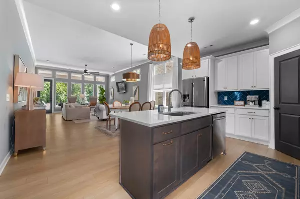 894 Plowson Rd, Mount Juliet, TN 37122