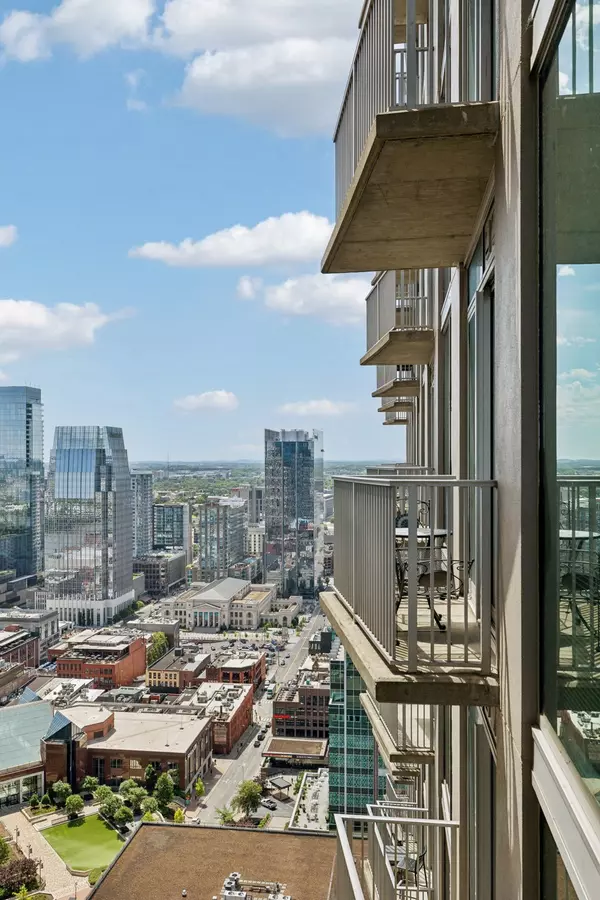 Nashville, TN 37219,415 Church St #2605