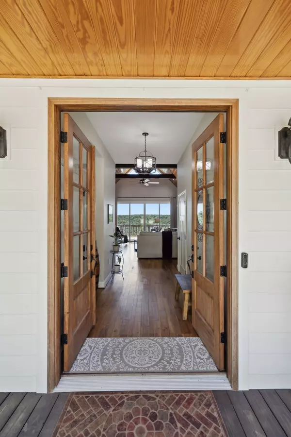 Altamont, TN 37301,202 Sunset Bluff Dr