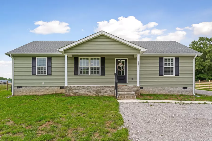 1156 Hutchins Rd, Mcminnville, TN 37110