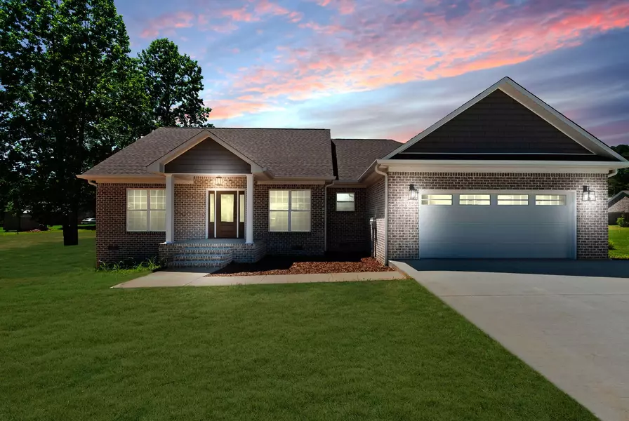 109 Fairway Dr, Lawrenceburg, TN 38464