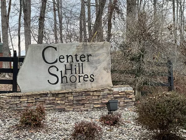 309 Woodcrest Dr, Smithville, TN 37166