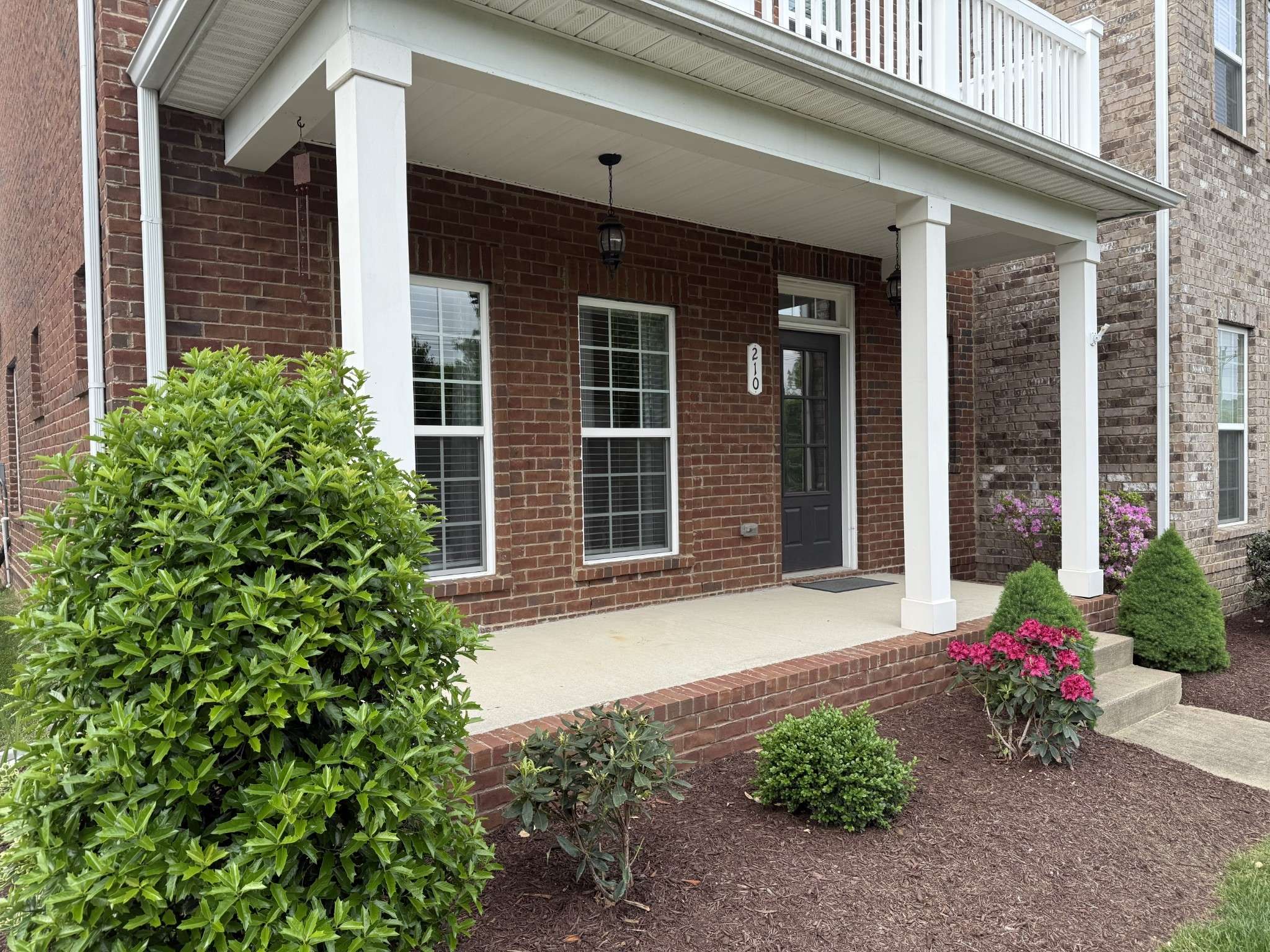 210 Oldbury Ln, Spring Hill, TN 37174