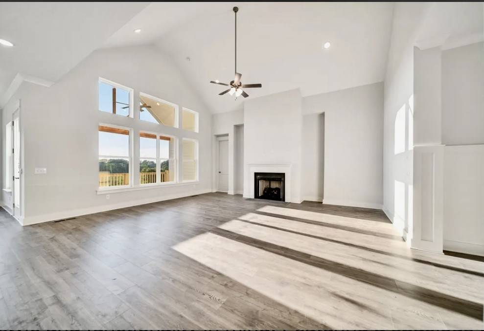 Fairview, TN 37062,7262 Fairlawn Drive