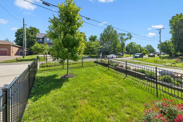 Nashville, TN 37206,916B Crescent Hill Rd #B