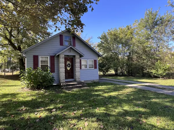 Tracy City, TN 37387,962 3rd St