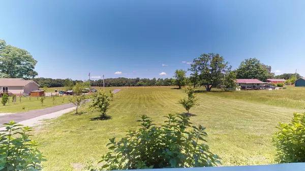 Chapmansboro, TN 37035,1807 Mosley Ferry Rd