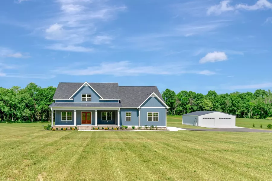 30 Goose Creek Ln, Hartsville, TN 37074