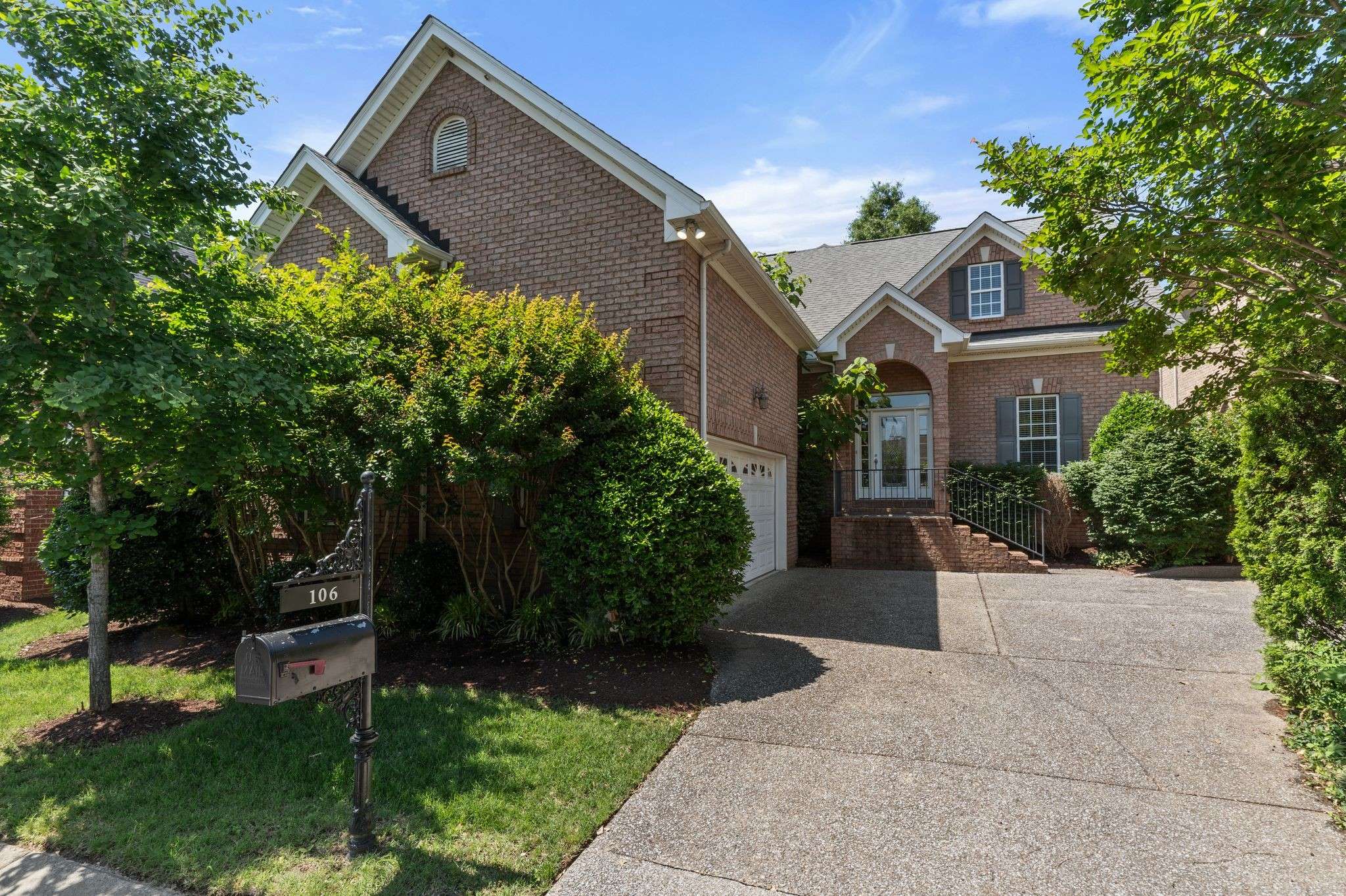 106 Newport Cir, Hendersonville, TN 37075