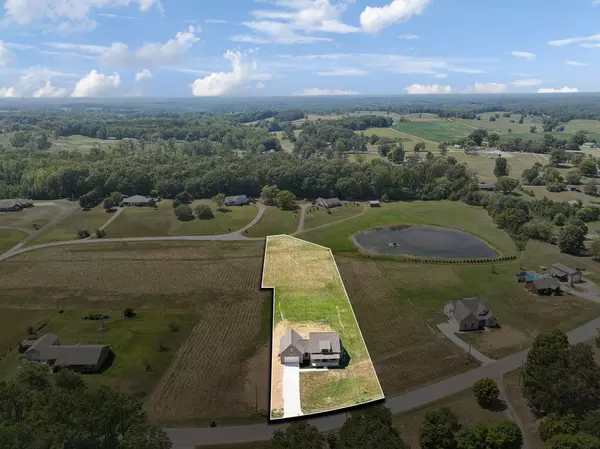 47 Long Branch Rd, Lawrenceburg, TN 38464