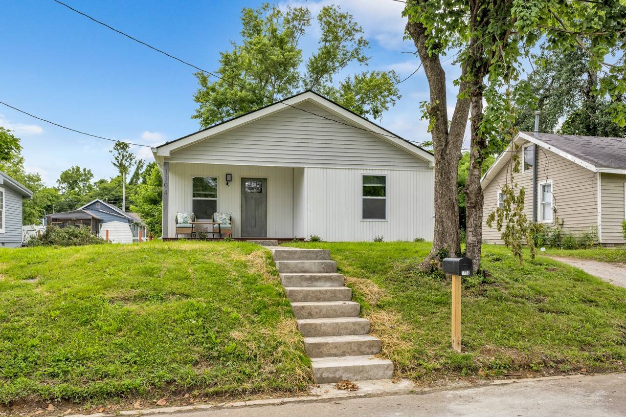 Hopkinsville, KY 42240,1104 Howell St