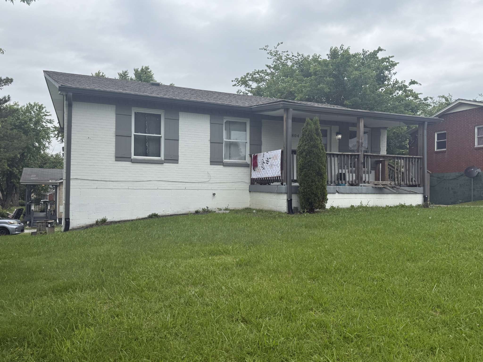 804 10th Ave #E, Springfield, TN 37172