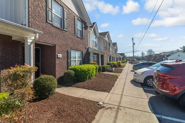 La Vergne, TN 37086,2041 George Buchanan Dr