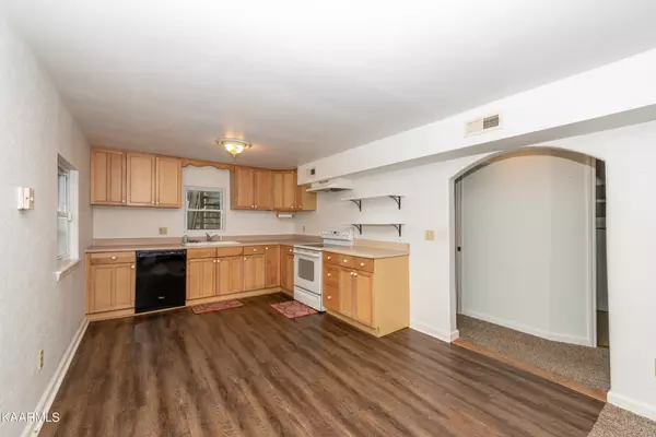 Townsend, TN 37882,204 Lovers Lane