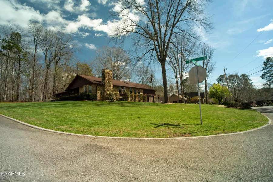 7300 Nolichucky Lane, Knoxville, TN 37920