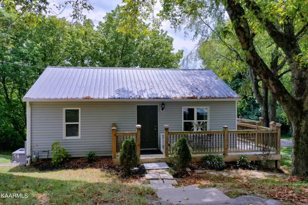 Maryville, TN 37801,524 N Houston St