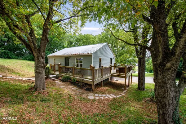 Maryville, TN 37801,524 N Houston St