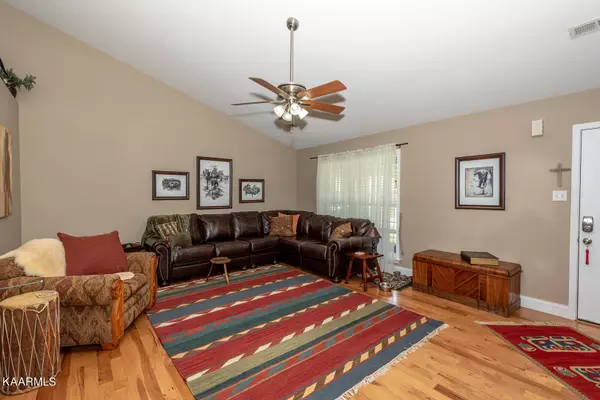 Maryville, TN 37804,909 Micah St