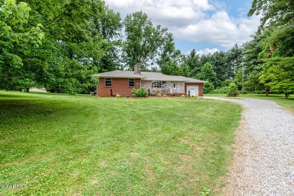 Maryville, TN 37804,2556 Sevierville Rd