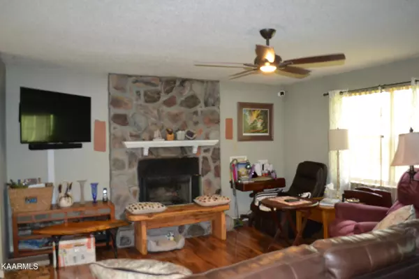 Clinton, TN 37716,763 Blockhouse Valley Rd