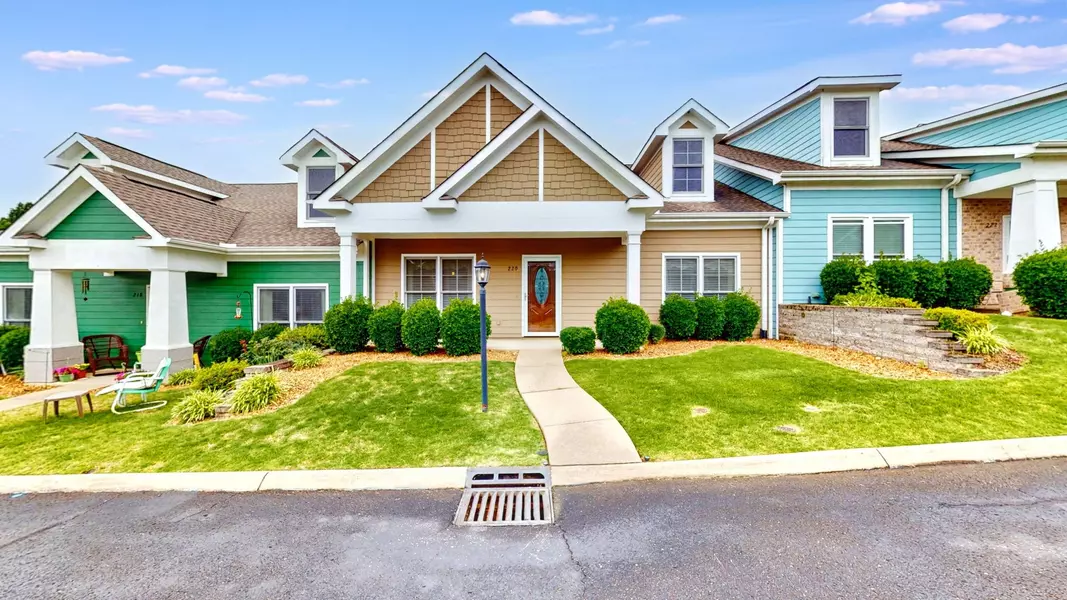 220 James Longstreet Blvd, Fayetteville, TN 37334