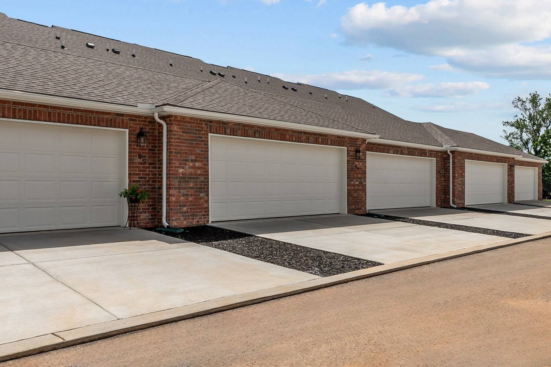 Murfreesboro, TN 37130,2900 Suzanne Landon Drive #E3
