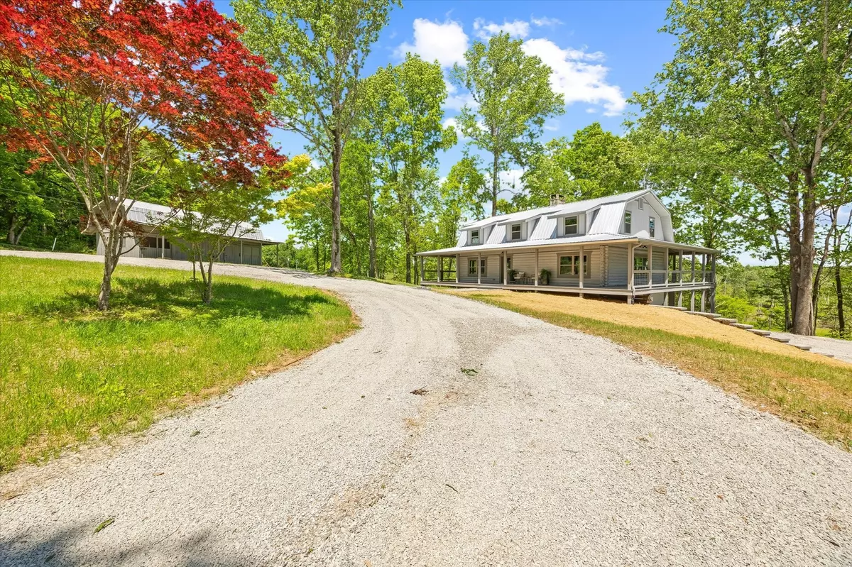 Celina, TN 38551,4221 New Hope Rd