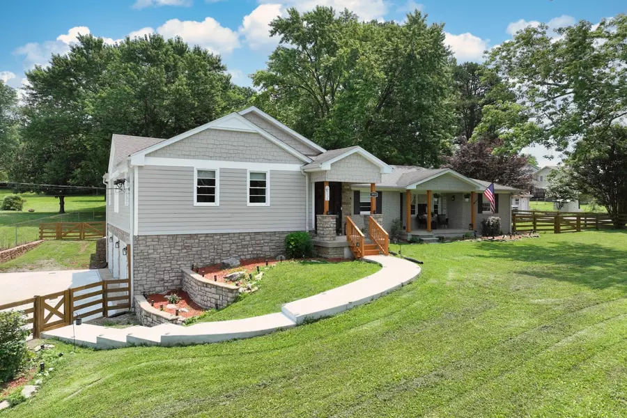 5935 S New Hope Rd, Hermitage, TN 37076