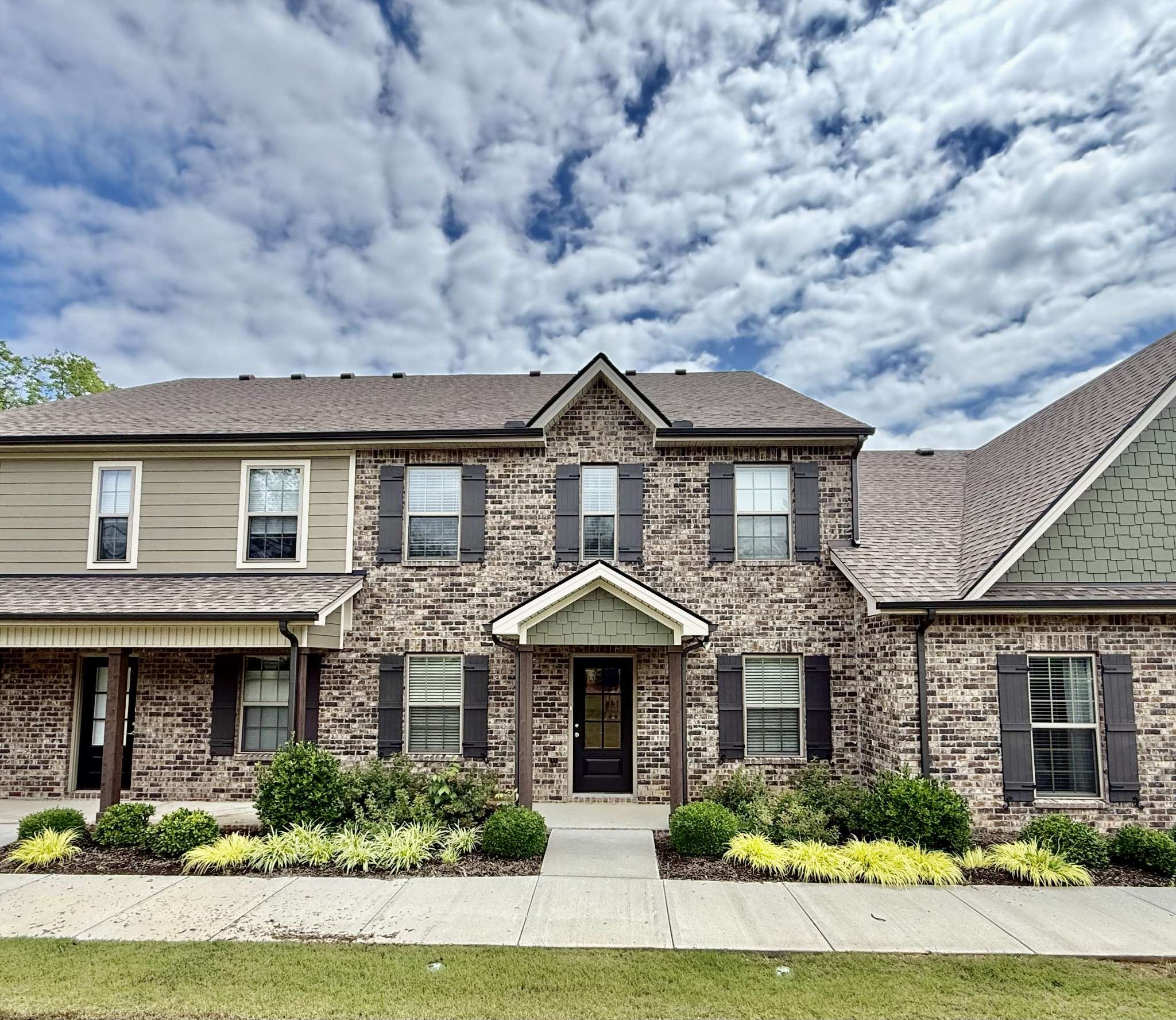 5608 Maples Retreat Drive, Murfreesboro, TN 37127