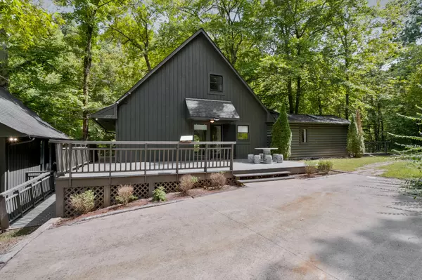 Pegram, TN 37143,1099 Deer Wood Trl