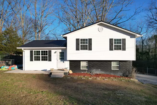 128 Yuchi Drive, Benton, TN 37307