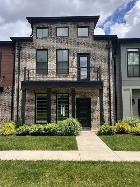 1422 Rebecca Johns Dr, Murfreesboro, TN 37128