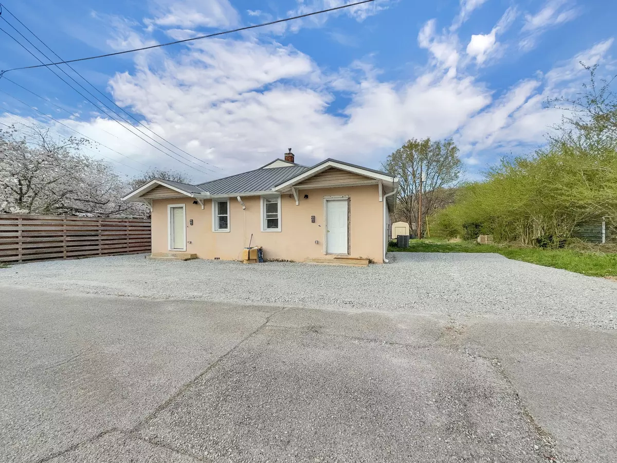 Waverly, TN 37185,109 Daniel St