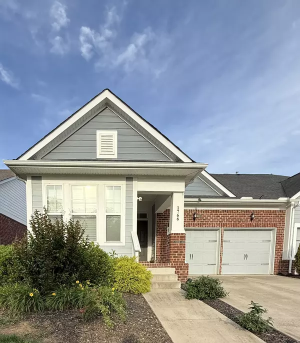 1766 Avant Ln, Hendersonville, TN 37075
