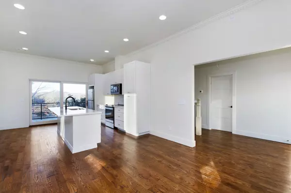 Nashville, TN 37206,1917 Holly St