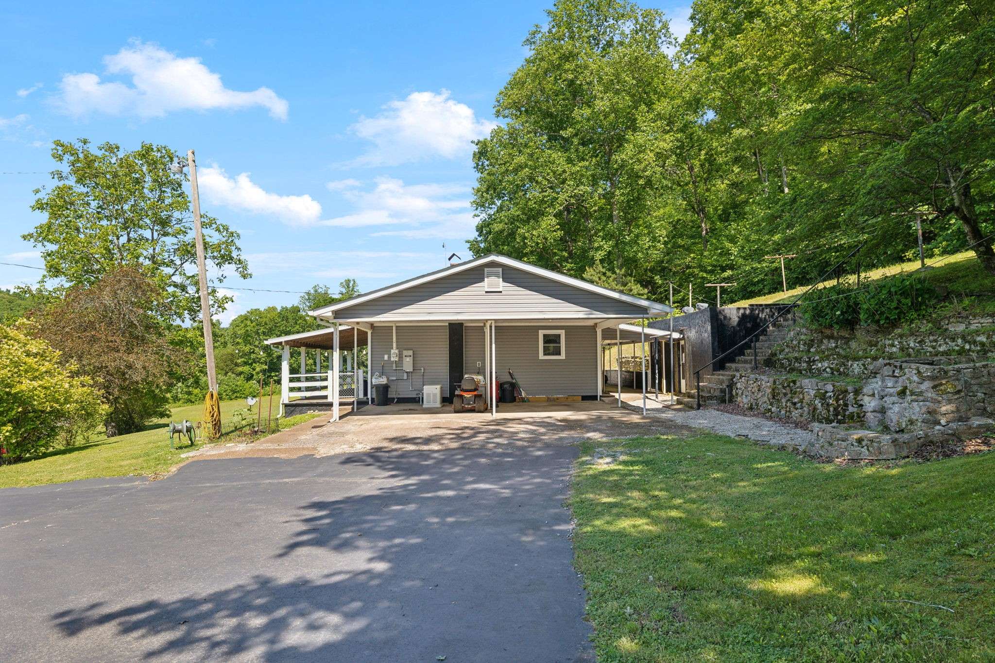 Hohenwald, TN 38462,1540 Centerville Hwy