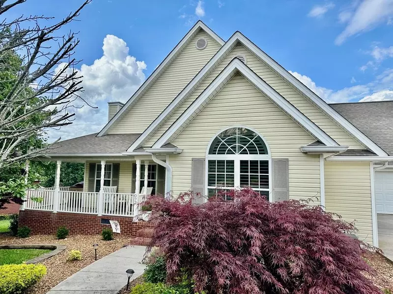 593 Imperial Dr, Sparta, TN 38583