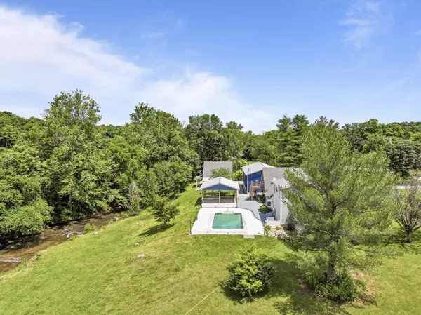 Cumberland Furnace, TN 37051,1313 Stayton Rd