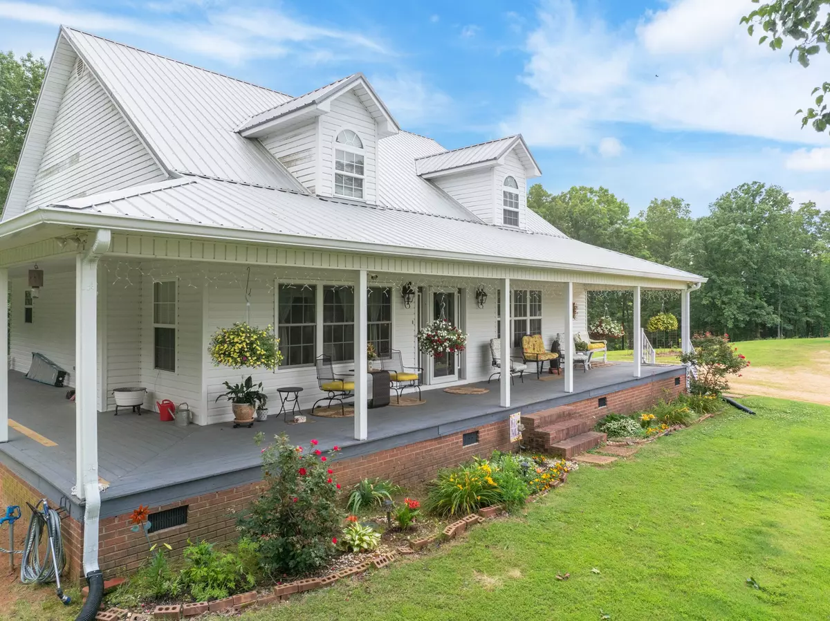 Decaturville, TN 38329,1401 Camper Rd