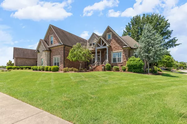 Gallatin, TN 37066,1592 Foxland Blvd