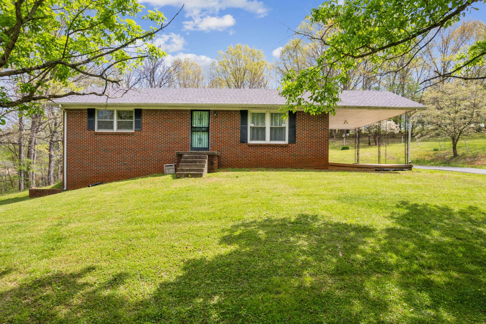4206 Thomasville Rd, Chapmansboro, TN 37035