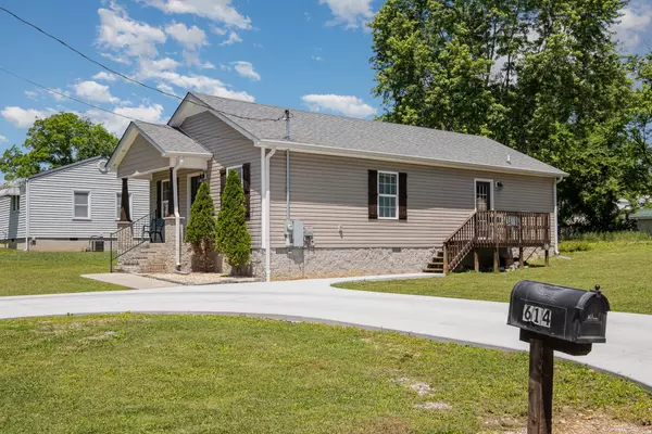 Manchester, TN 37355,614 Maple St