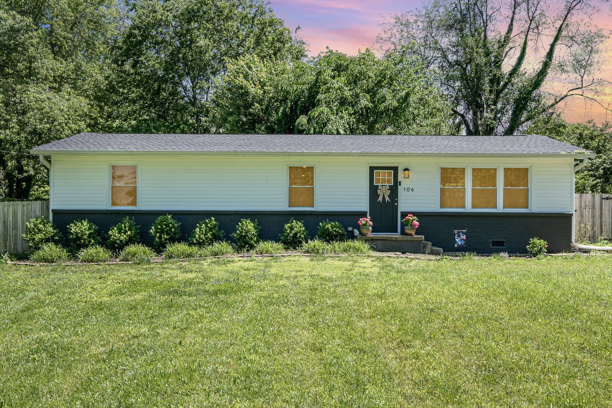 Burns, TN 37029,106 Aaron Dr
