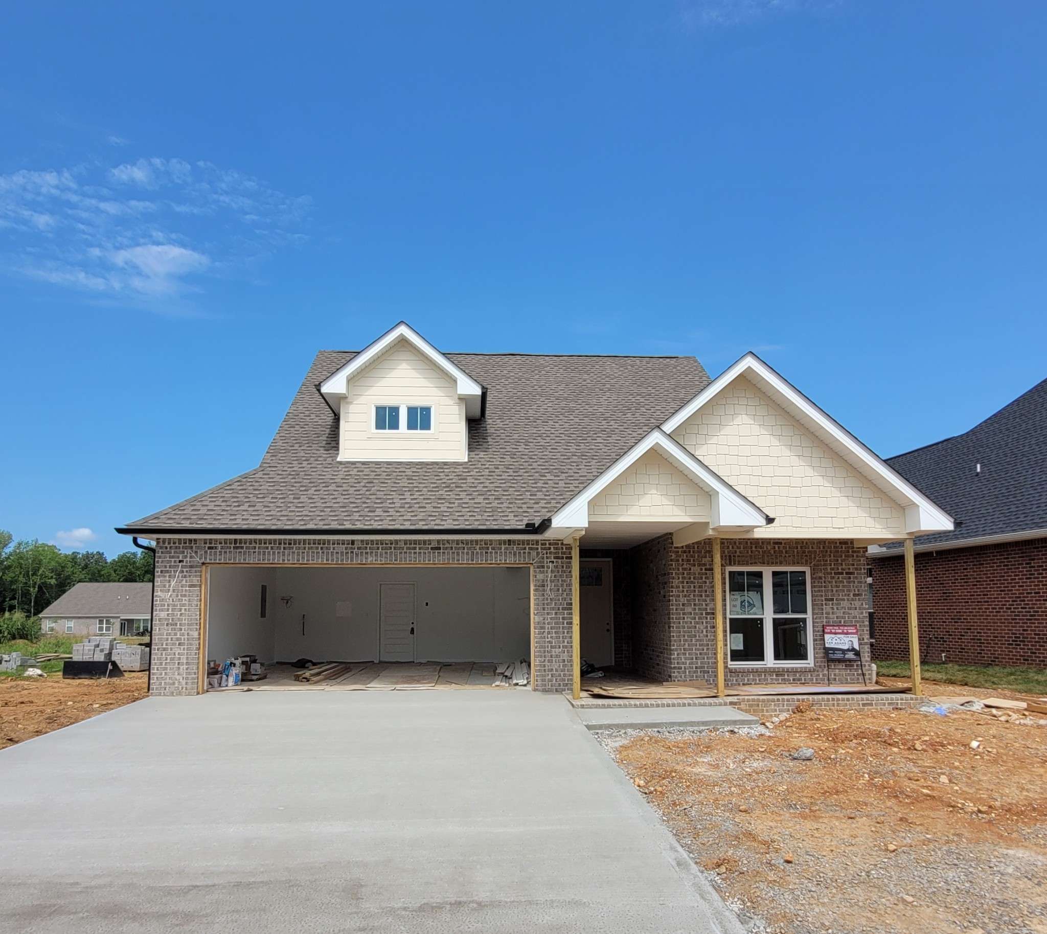 530 Foxglove Ln, Clarksville, TN 37043