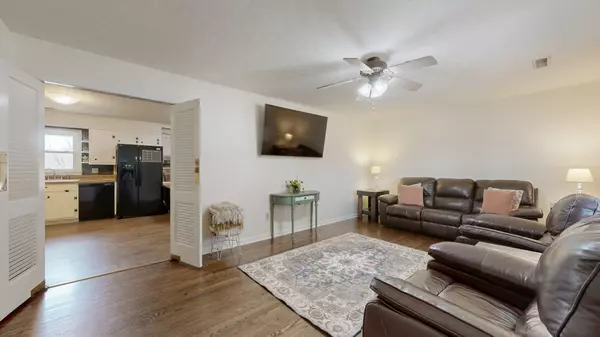 Bowling Green, KY 42103,679 Peachtree Ln