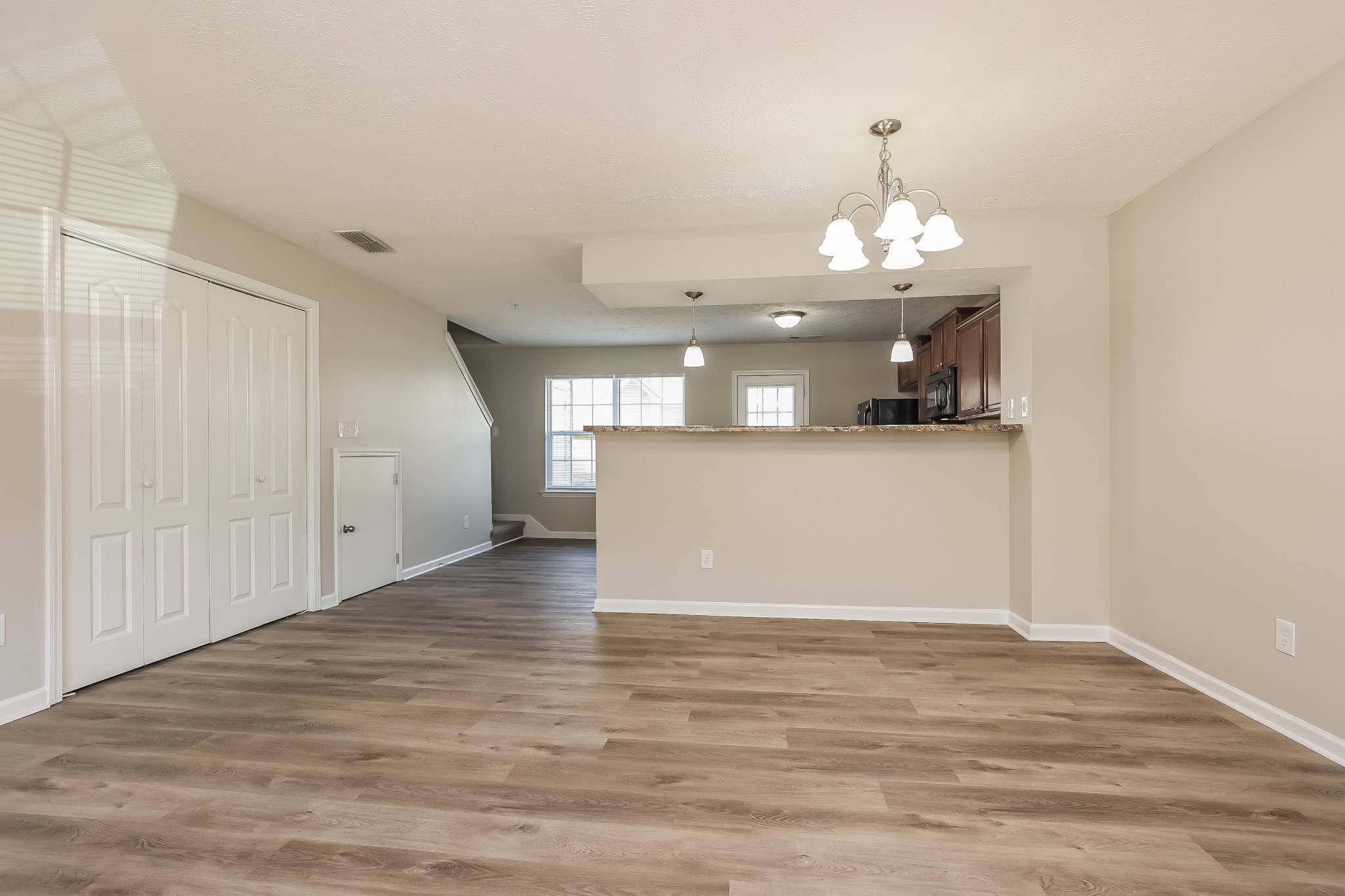 La Vergne, TN 37086,2031 George Buchanan Dr